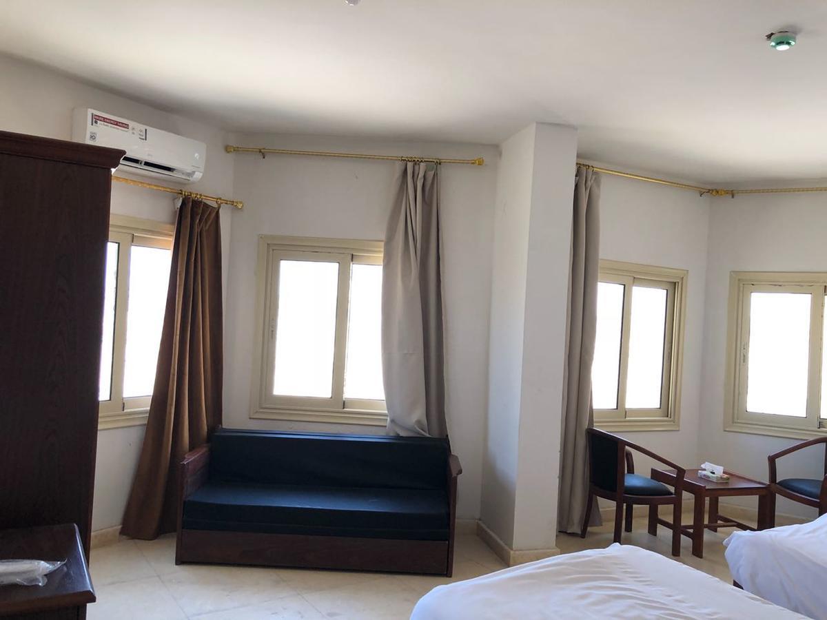 Royal Nj Hotel Borg El Arab Kültér fotó